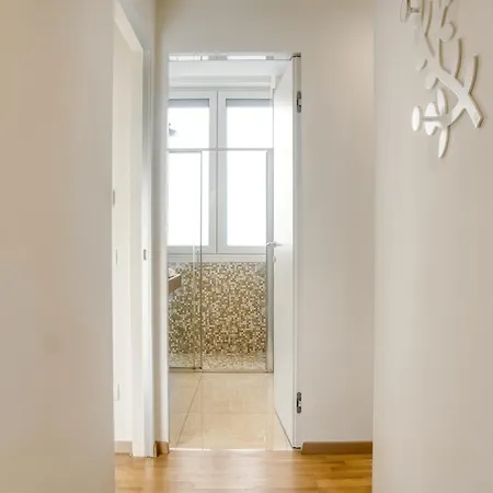 Apartament Corso Vittorio Emanuele Grandsuite - Position In Next To Duomo Mediolan
